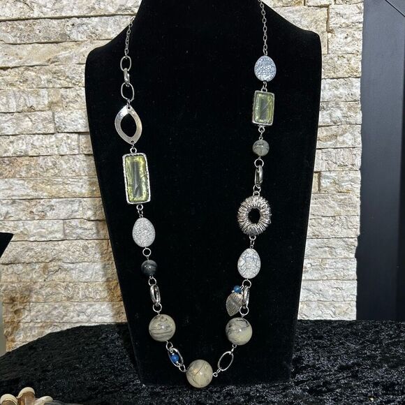 Chico's Runway Long Necklace 32" Silver-tone Gray Silver Multi Stones Statement - Picture 6 of 9